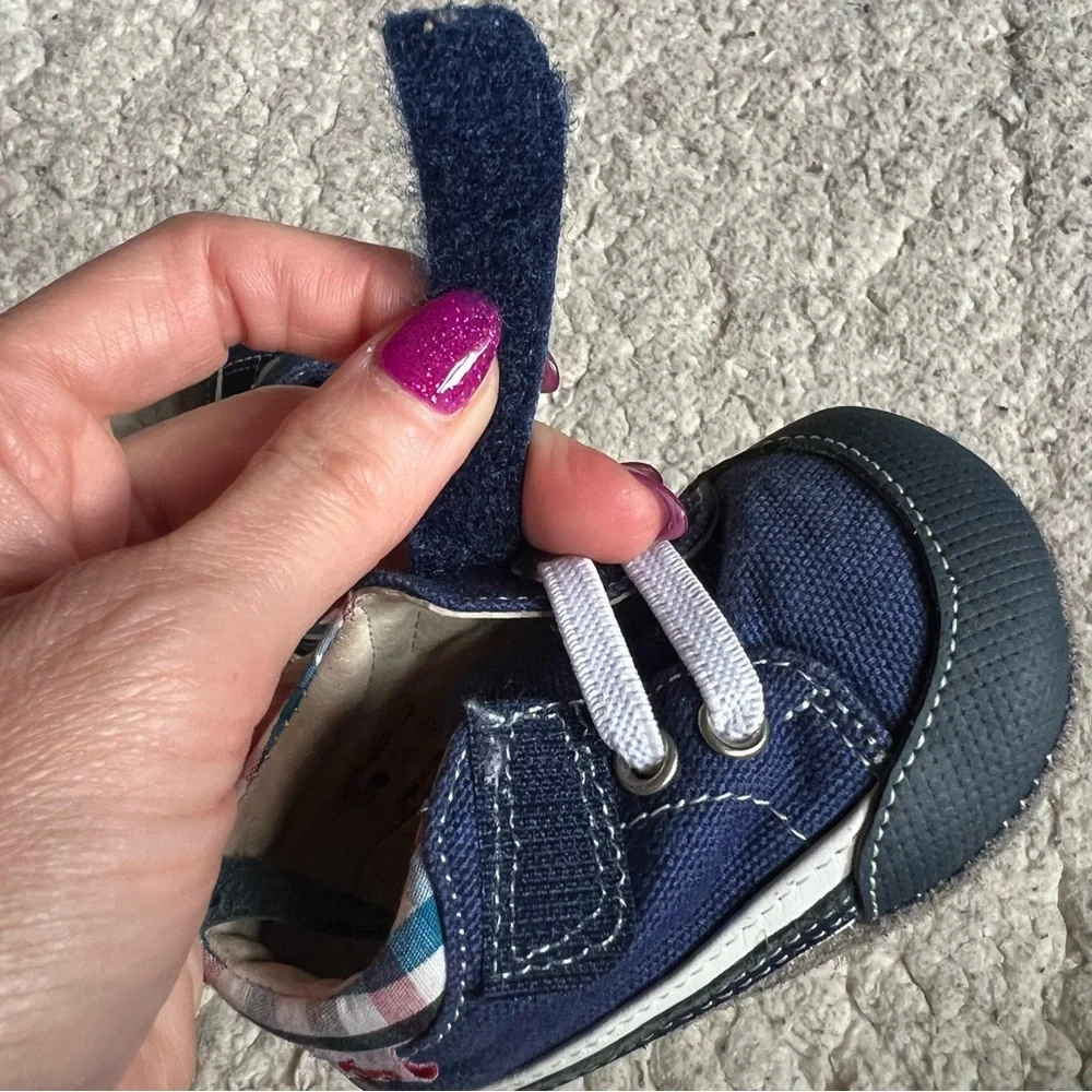 See Kai Run: Baby Boy Crib Walker Soft Bottom Leather Sneakers Size 0-6M